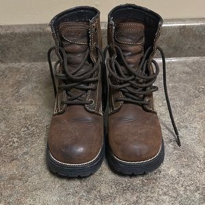 Sketcher leather boots (with a heel)